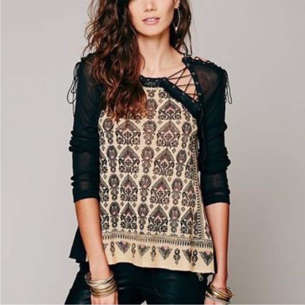 Free People New Romantics Bird in Hand Top black/tan/pink/orange XS